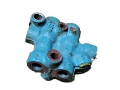 Toyota Solara Brake Proportioning Valve - 47150-33020